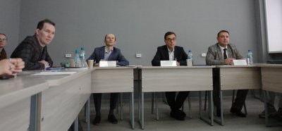 Круглый стол: о парламентаризме, выборах и 120-летии Госдумы 