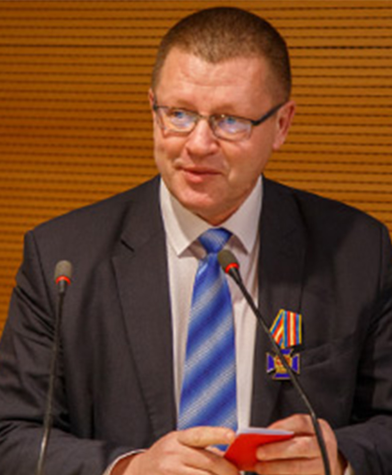 Назаров Александр Дмитриевич