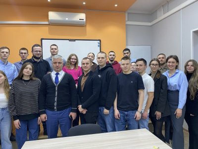 Познавательная встреча с офицером Интерпола