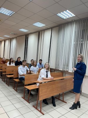 Прокуроры читают лекции магистрам ЮИ СФУ