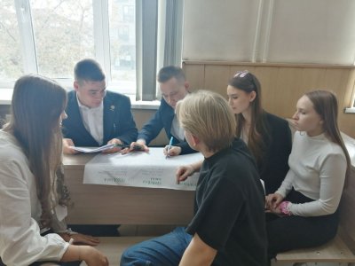 13-14 мая для студентов второго курса Юридическая клиника провела Турнир по профнавыкам юриста «Lex ferenda».